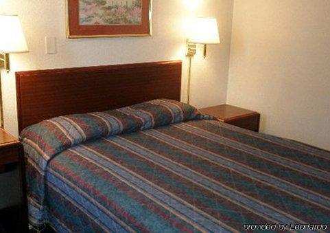Value Inn & Suites Salina Zewnętrze zdjęcie