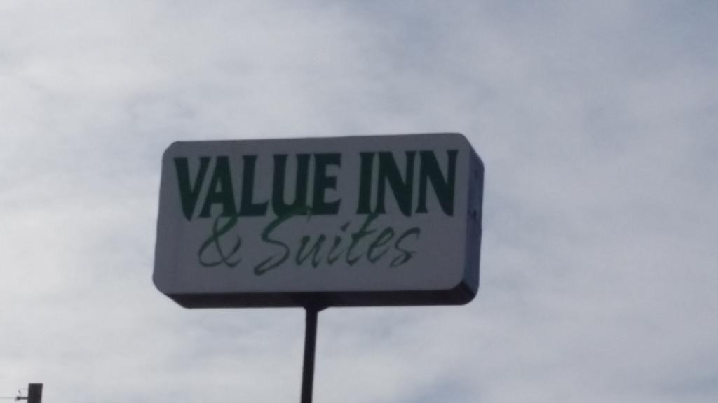 Value Inn & Suites Salina Zewnętrze zdjęcie