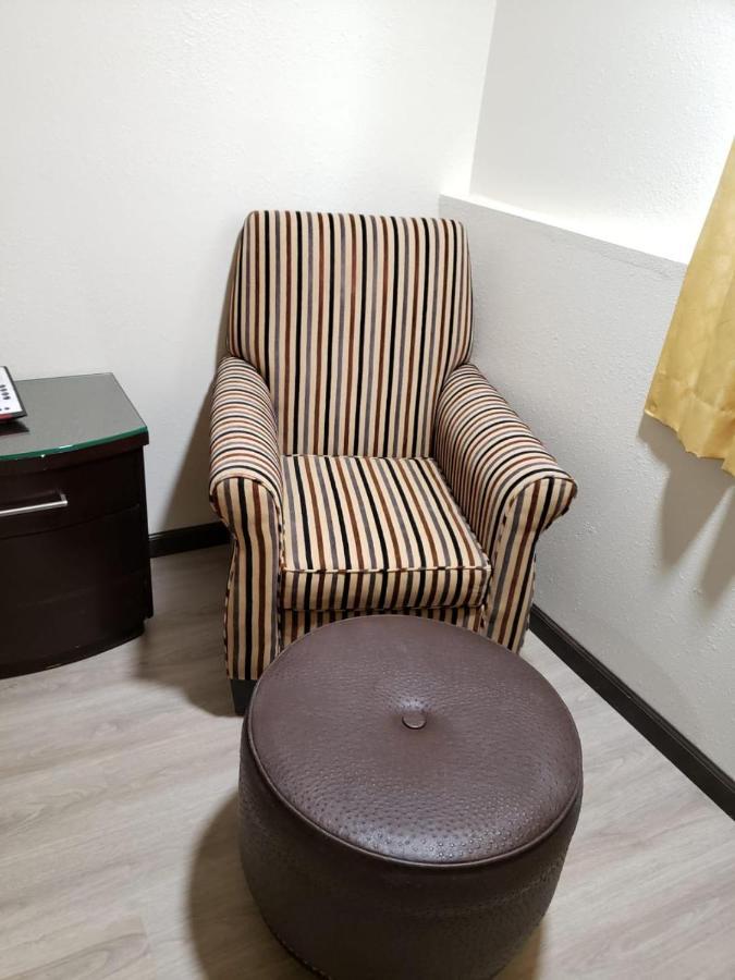 Value Inn & Suites Salina Zewnętrze zdjęcie
